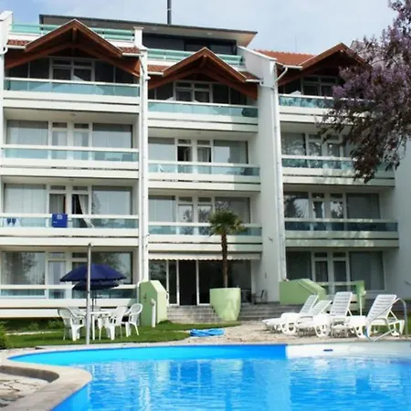 Tagore Spa Aparthotel Balatonfured Exterior photo